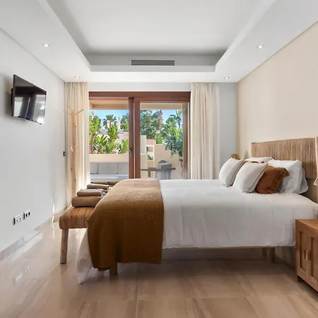 Penthouse Bahia De La Plata Apartment Estepona